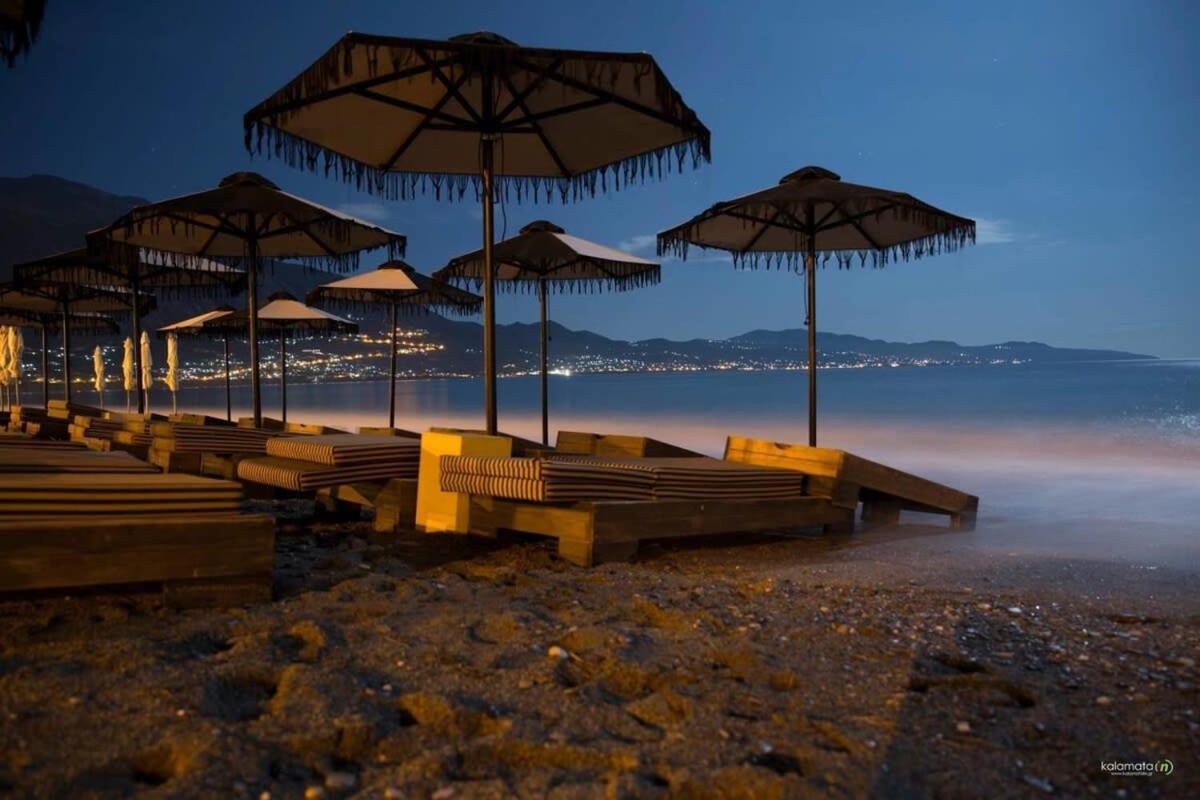 Stylish Seaside Home - Fully Equipped, Big Terrace Kalamata Exterior foto